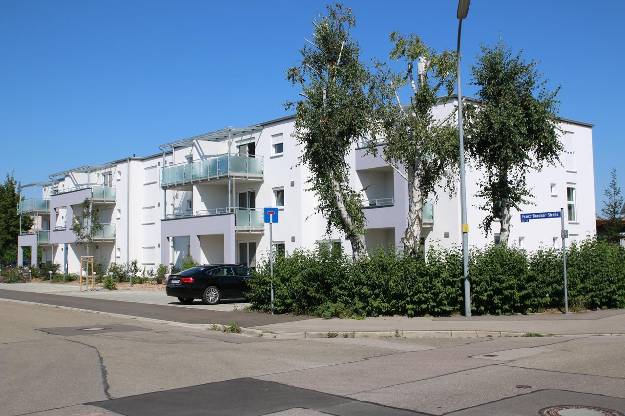 Living Neuburg Aparthotel Neuburg an Der Donau Exterior foto